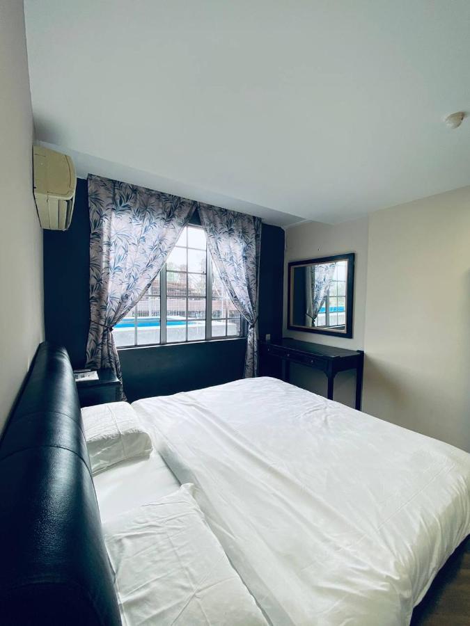 Z Hotel Malacca Екстер'єр фото